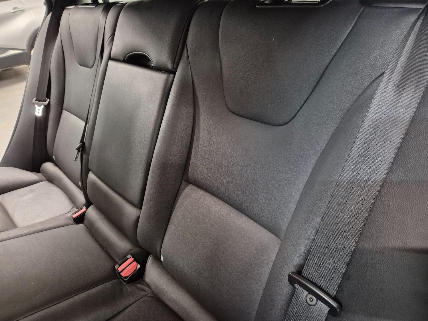 Used Volvo V60 2014 for sale - 76899700: Photo 49