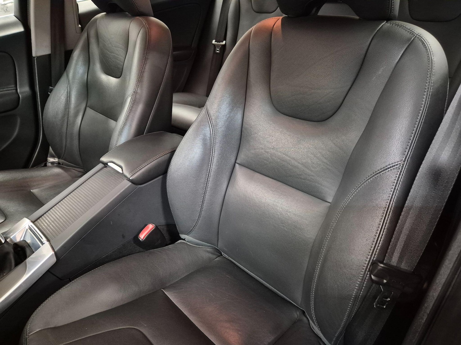 Used Volvo V60 2014 for sale - 76899700: Photo 54