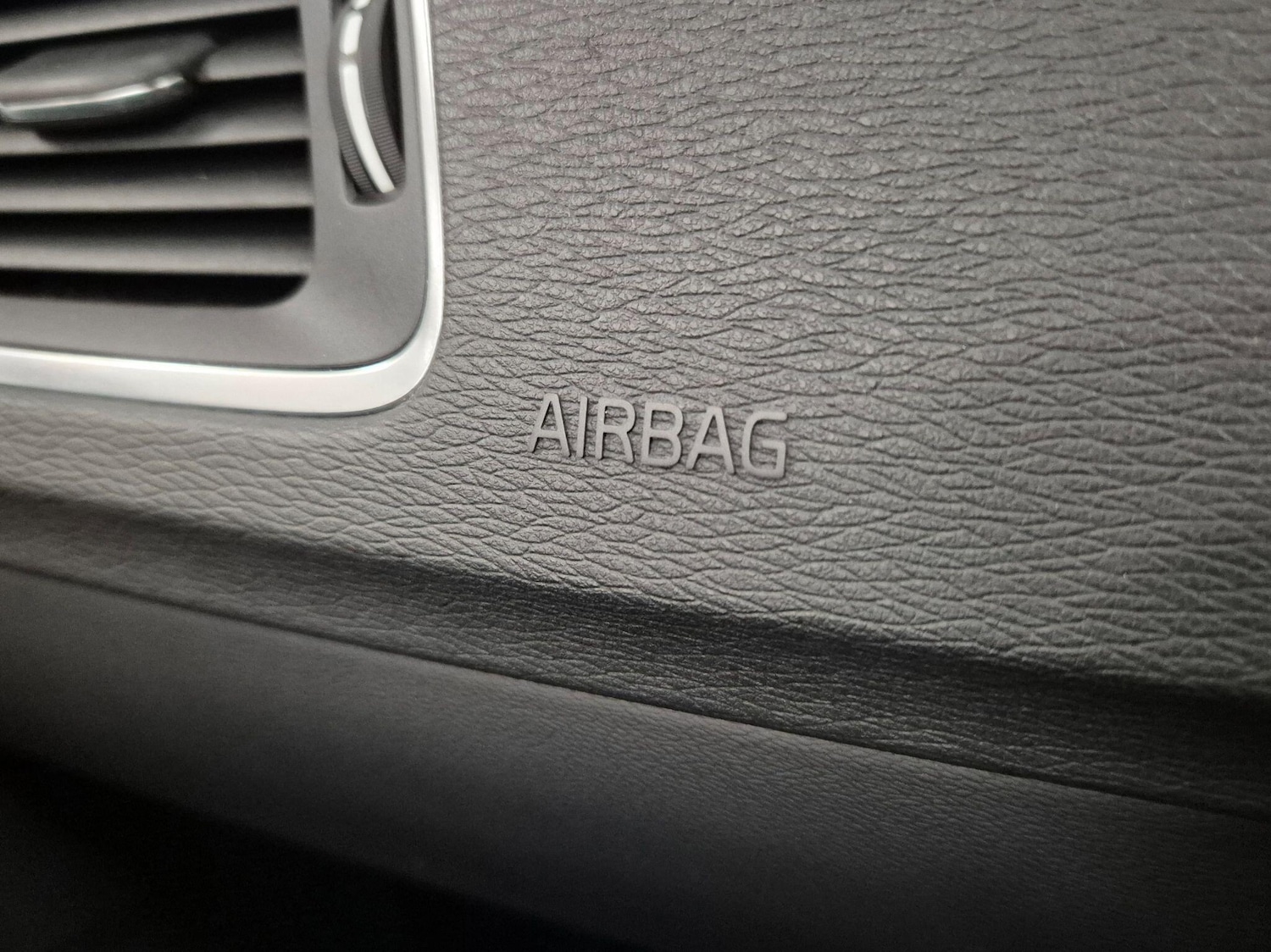 Used Volvo V60 2014 for sale - 76899700: Photo 58