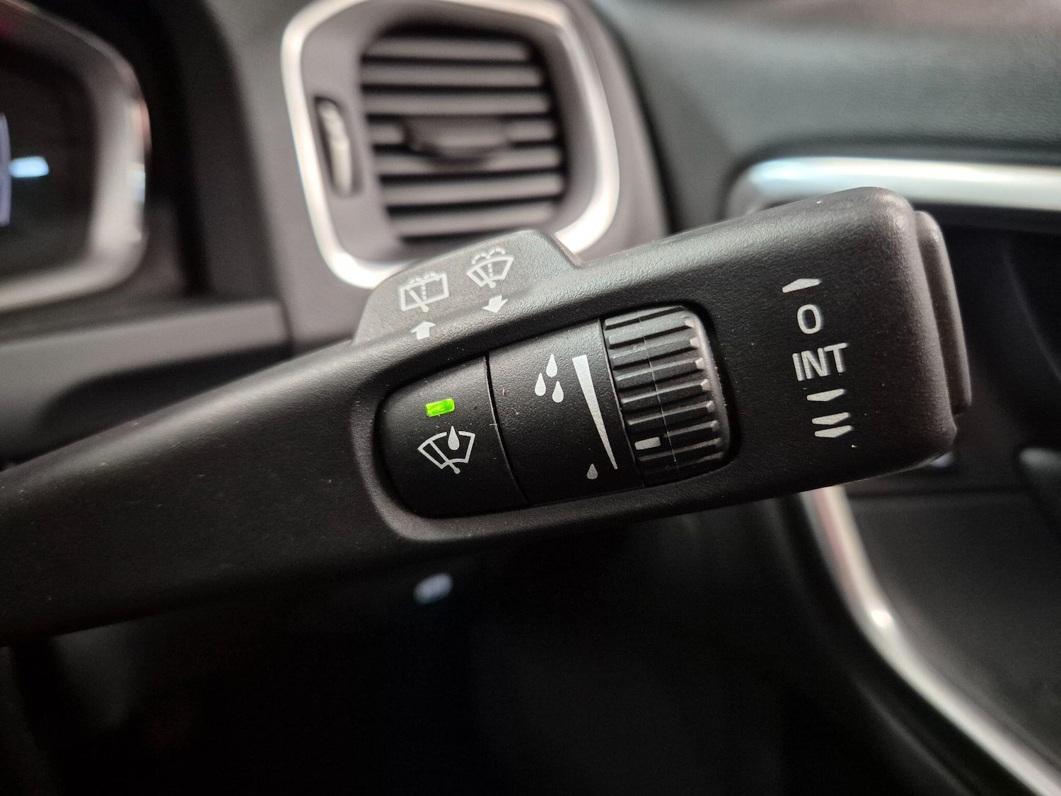 Used Volvo V60 2014 for sale - 76899700: Photo 73