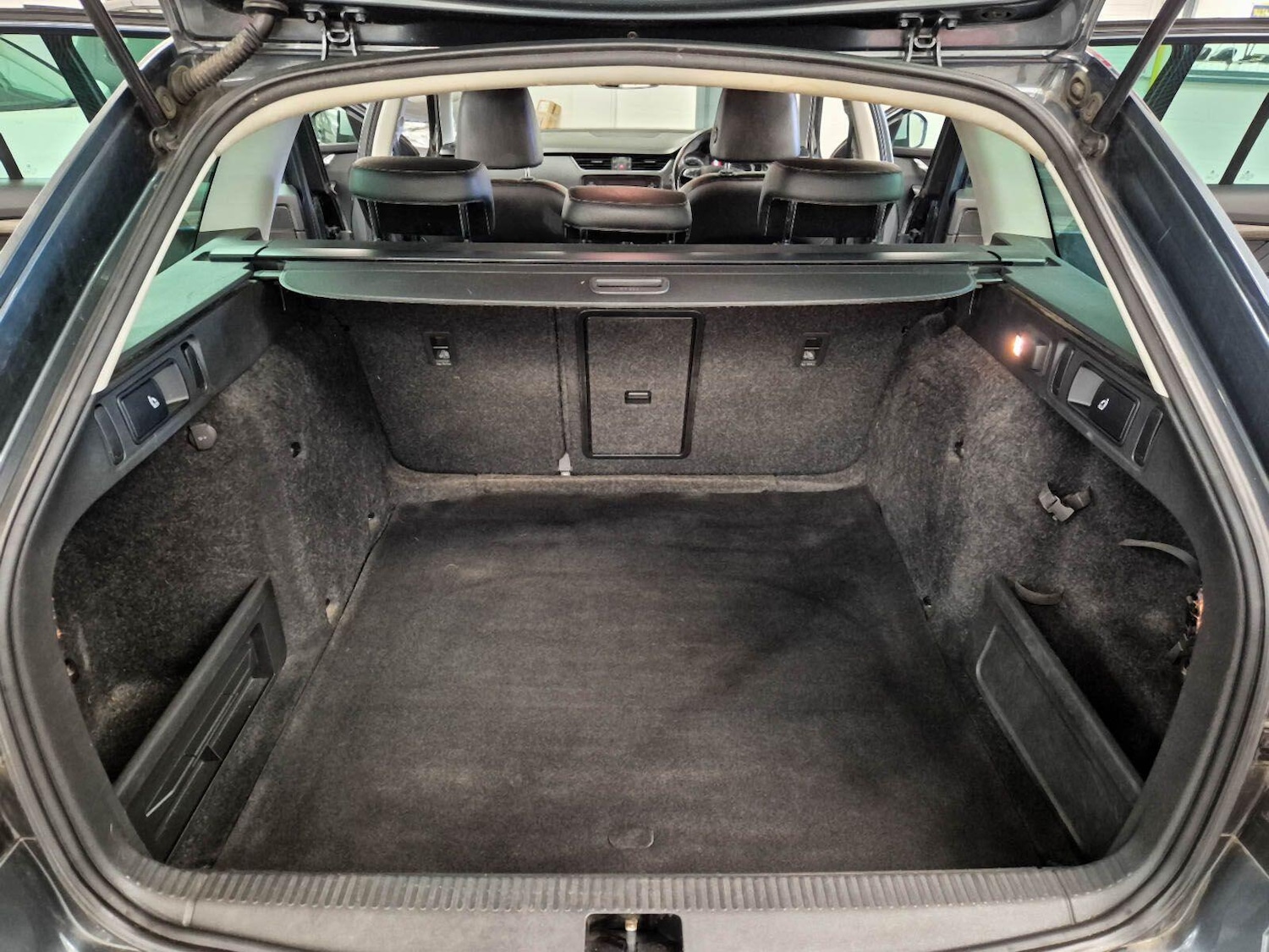 Used Skoda Octavia 2017 for sale - 78072439: Photo 87