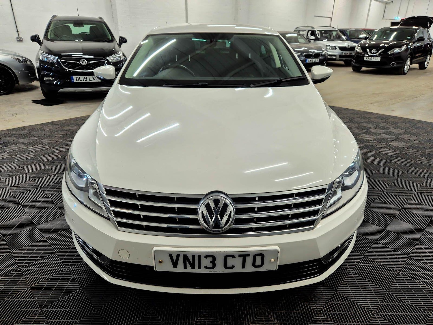 Used Volkswagen CC for sale - 77737904: Photo 2