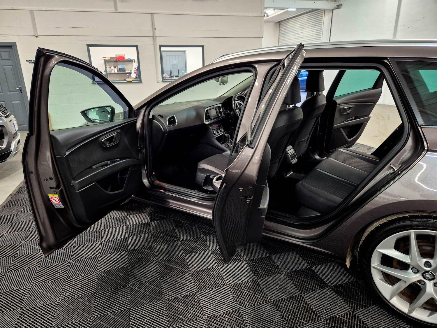 Used SEAT Leon for sale - 77426023: Photo 30