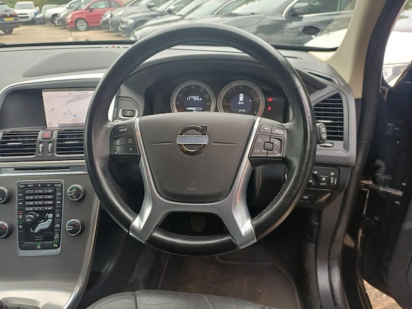 Used Volvo XC60 2012 for sale - 76158537: Photo 16