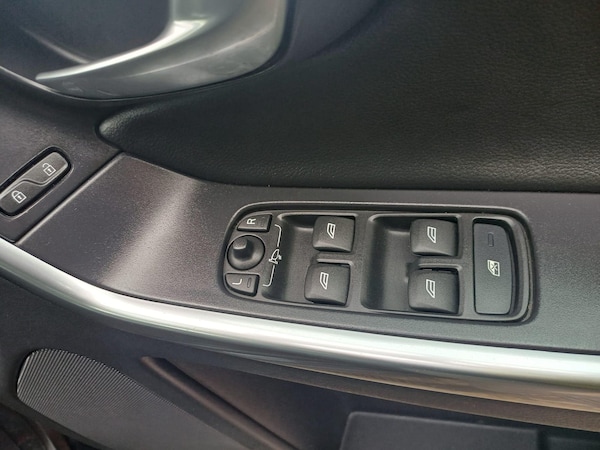Used Volvo XC60 2012 for sale - 76158537: Photo 29