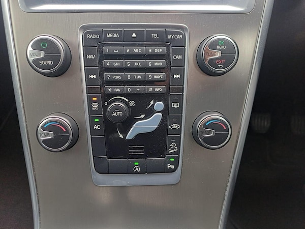 Used Volvo XC60 2012 for sale - 76158537: Photo 33