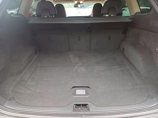 Used Volvo XC60 2012 for sale - 76158537: Photo 37