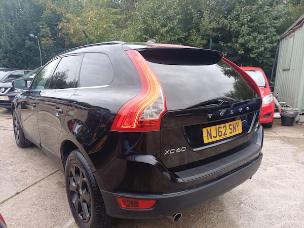Used Volvo XC60 2012 for sale - 76158537: Photo 5