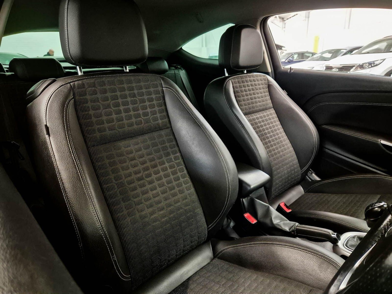 Used Vauxhall Astra GTC 2013 for sale - 77670992: Photo 3