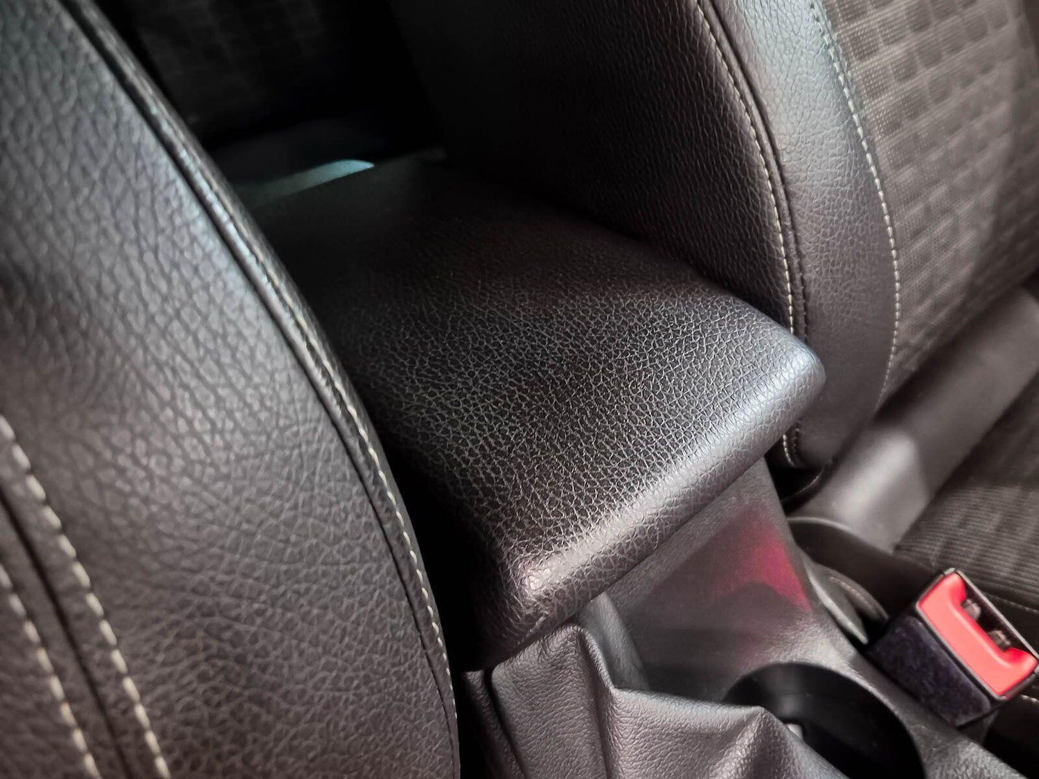 Used Vauxhall Astra GTC 2013 for sale - 77670992: Photo 34