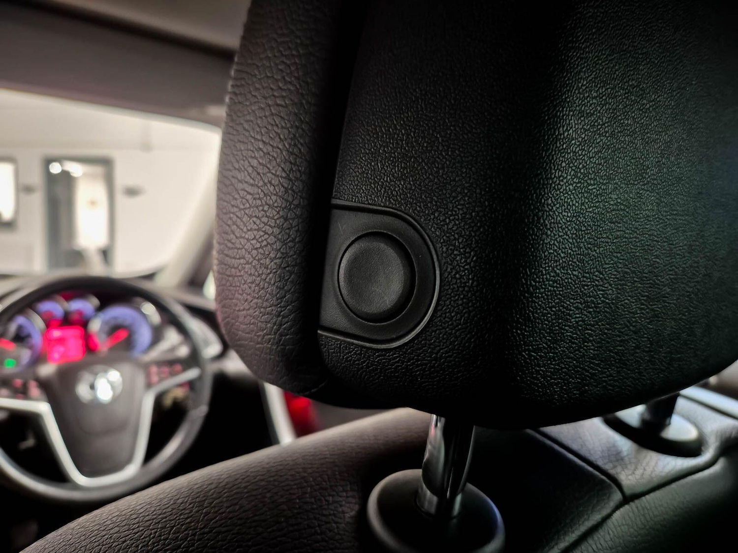 Used Vauxhall Astra GTC 2013 for sale - 77670992: Photo 48