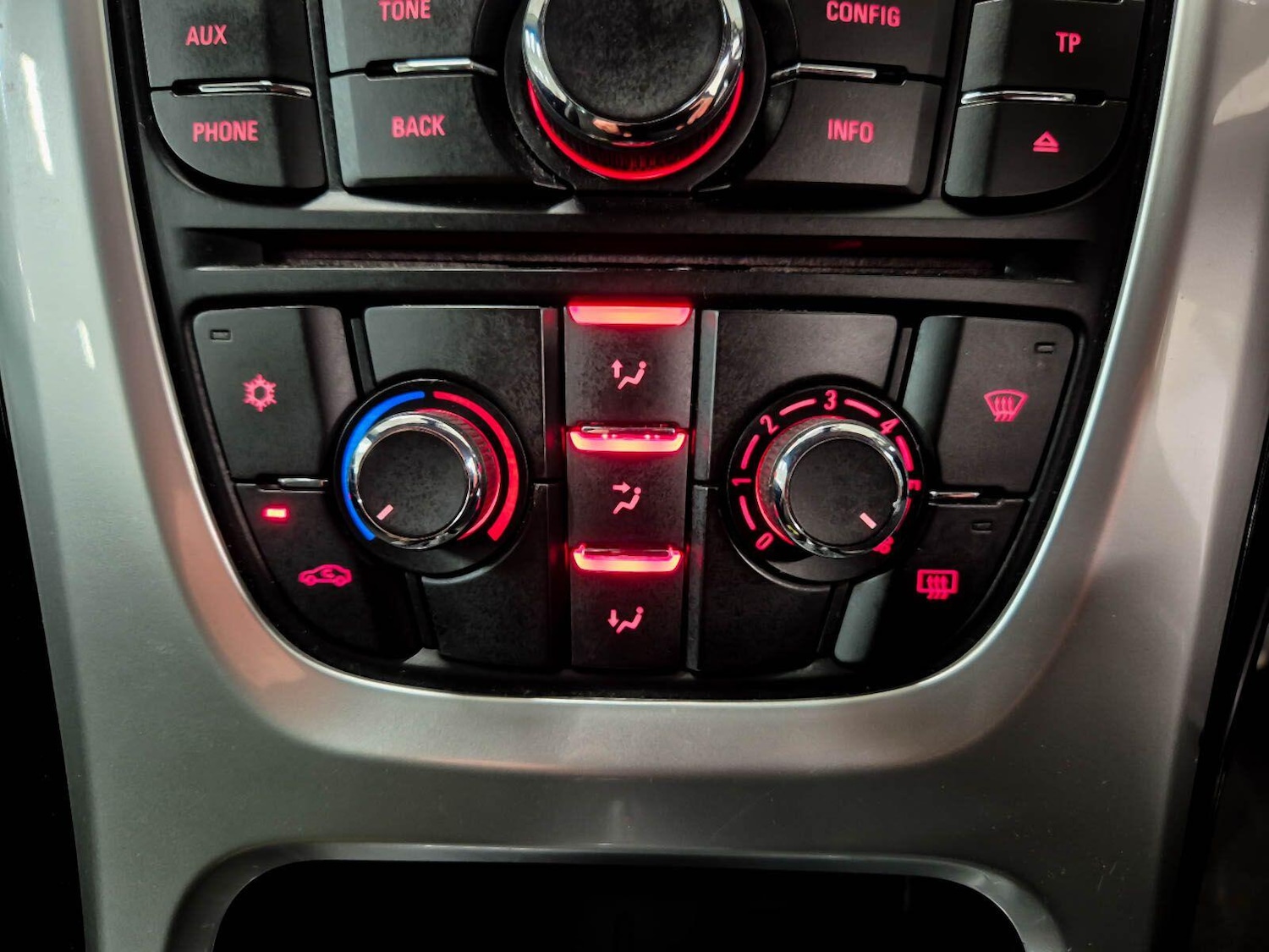 Used Vauxhall Astra GTC 2013 for sale - 77670992: Photo 61