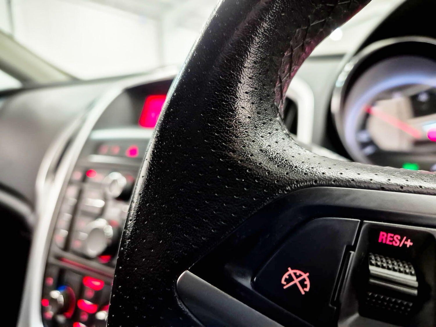 Used Vauxhall Astra GTC 2013 for sale - 77670992: Photo 68