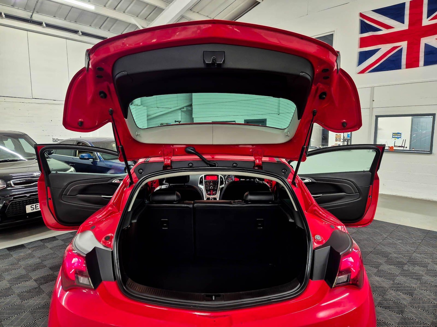 Used Vauxhall Astra GTC 2013 for sale - 77670992: Photo 77