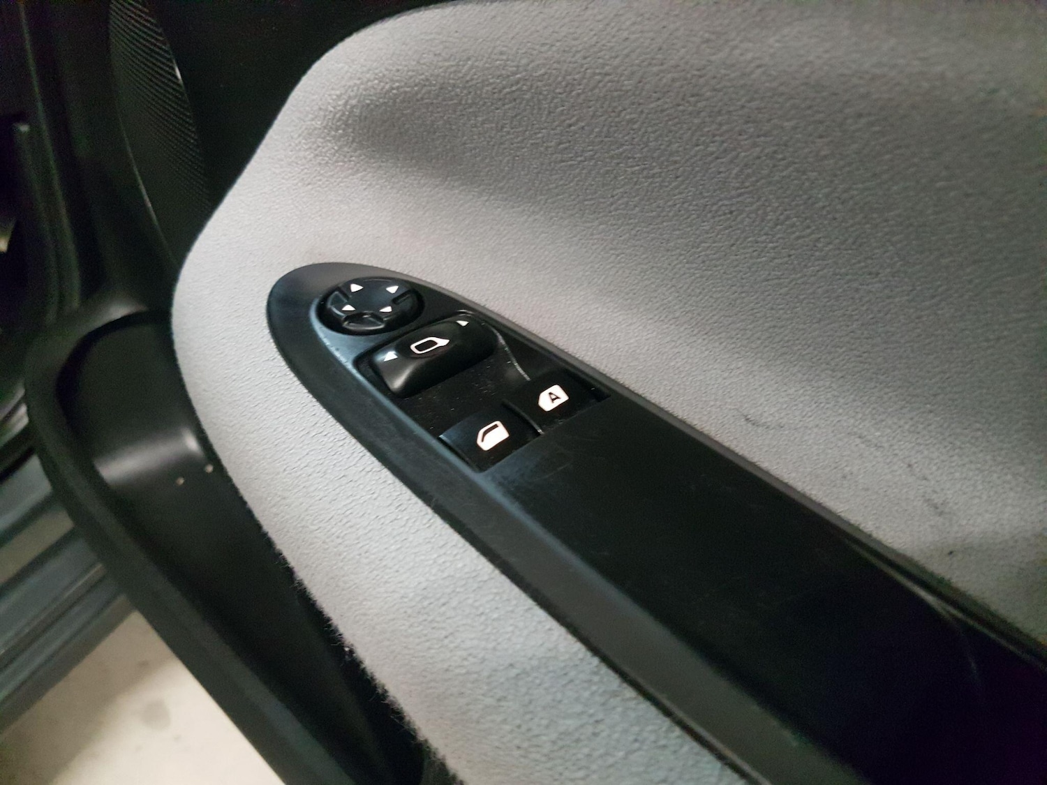 Used Citroen DS3 2012 for sale - 76485082: Photo 19