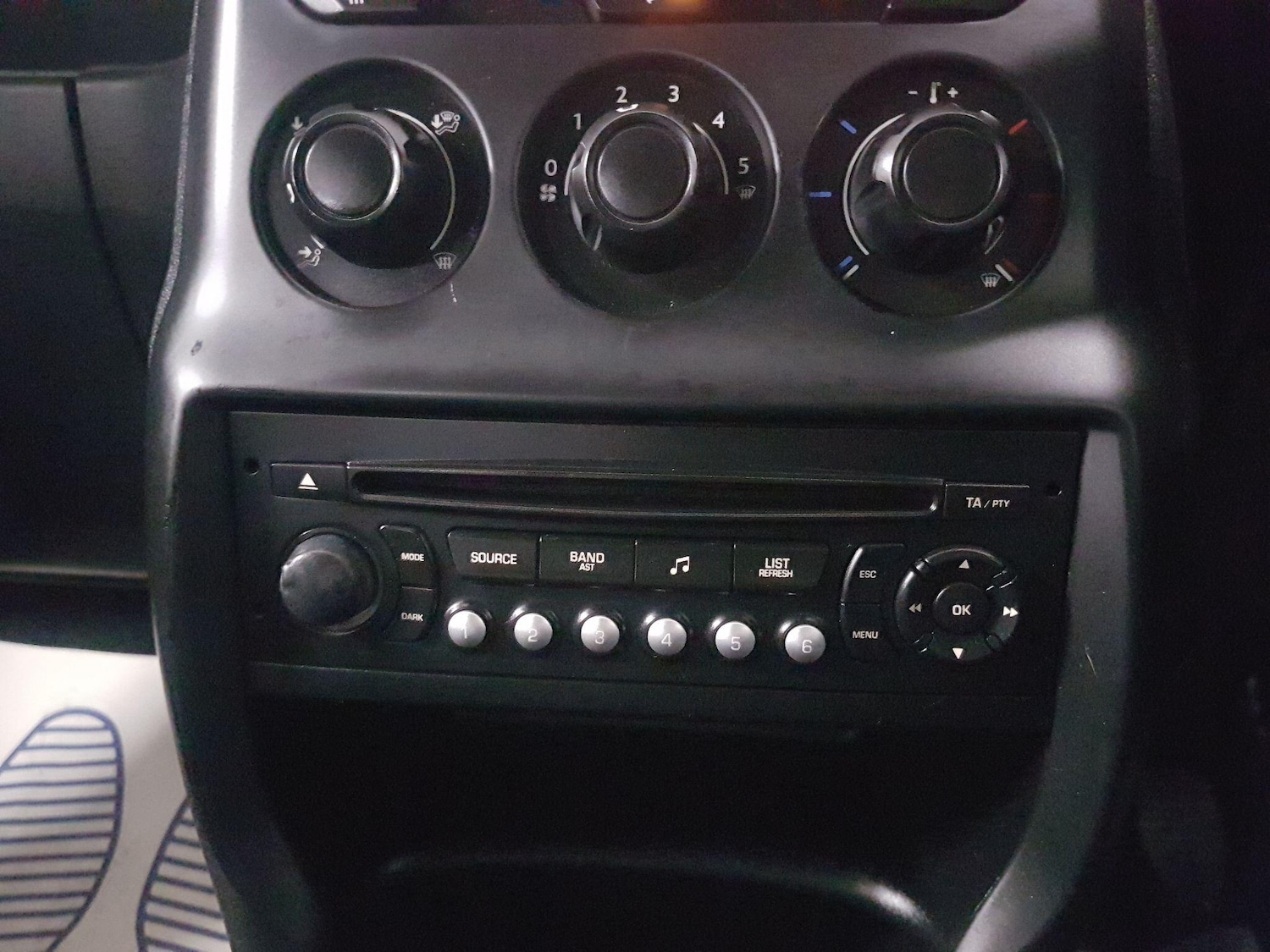 Used Citroen DS3 2012 for sale - 76485082: Photo 20