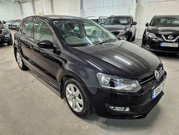 Used Volkswagen Polo 2012 for sale - 76952352: Photo