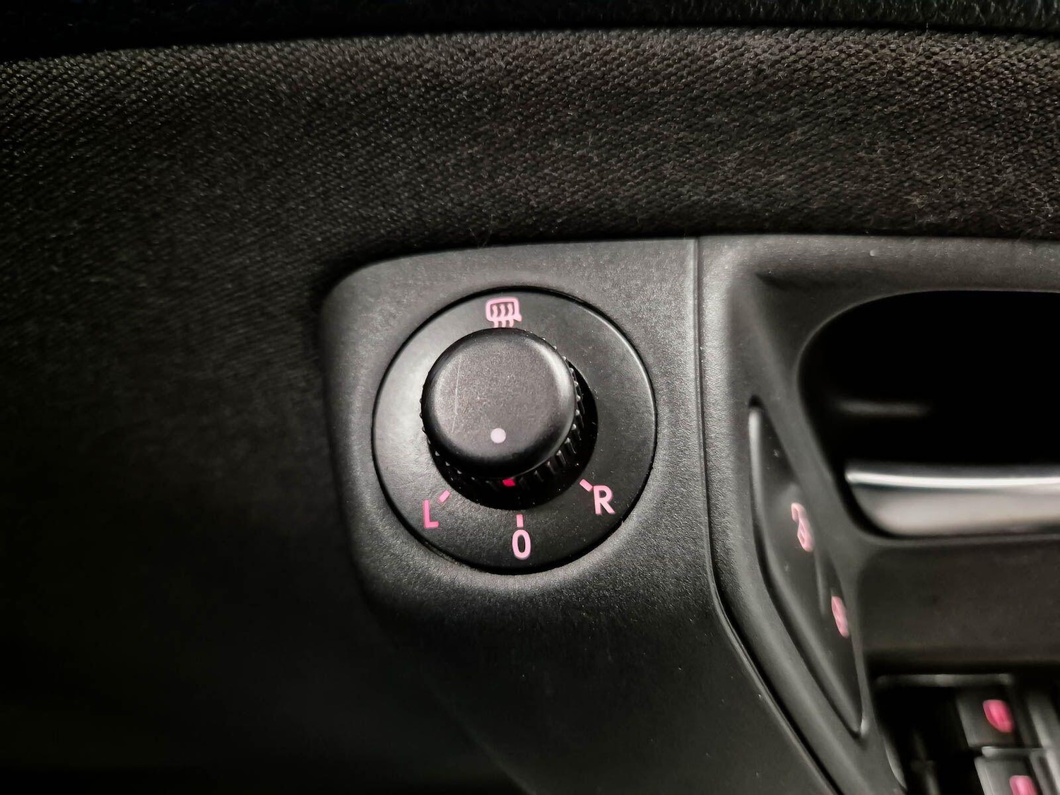 Used Volkswagen Polo 2012 for sale - 76952352: Photo 31