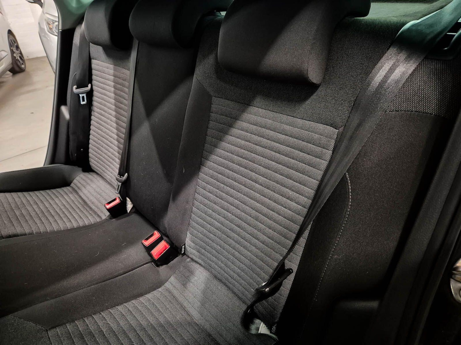 Used Volkswagen Polo 2012 for sale - 76952352: Photo 42