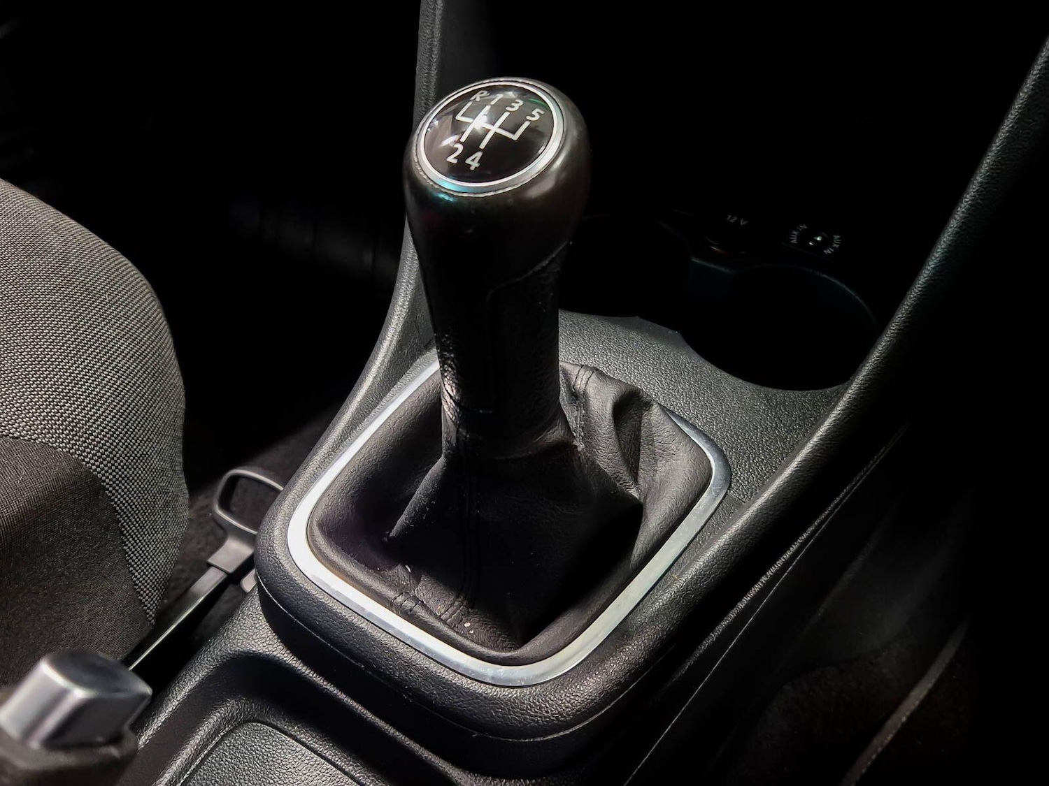 Used Volkswagen Polo 2012 for sale - 76952352: Photo 57