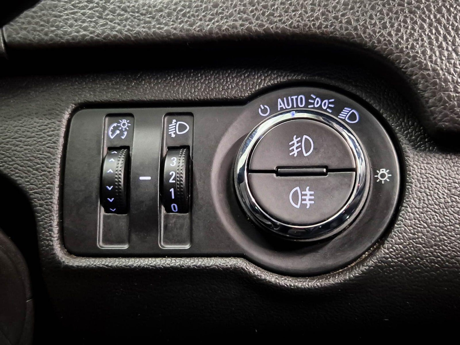 Used Vauxhall Insignia 2014 for sale - 77612972: Photo 84