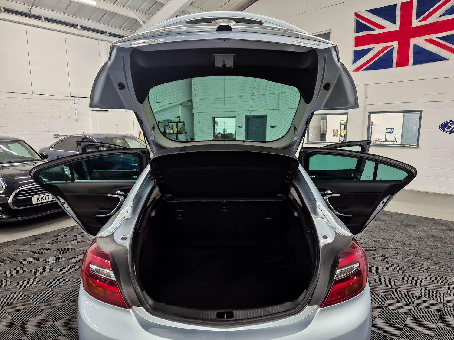 Used Vauxhall Insignia 2014 for sale - 77612972: Photo 85