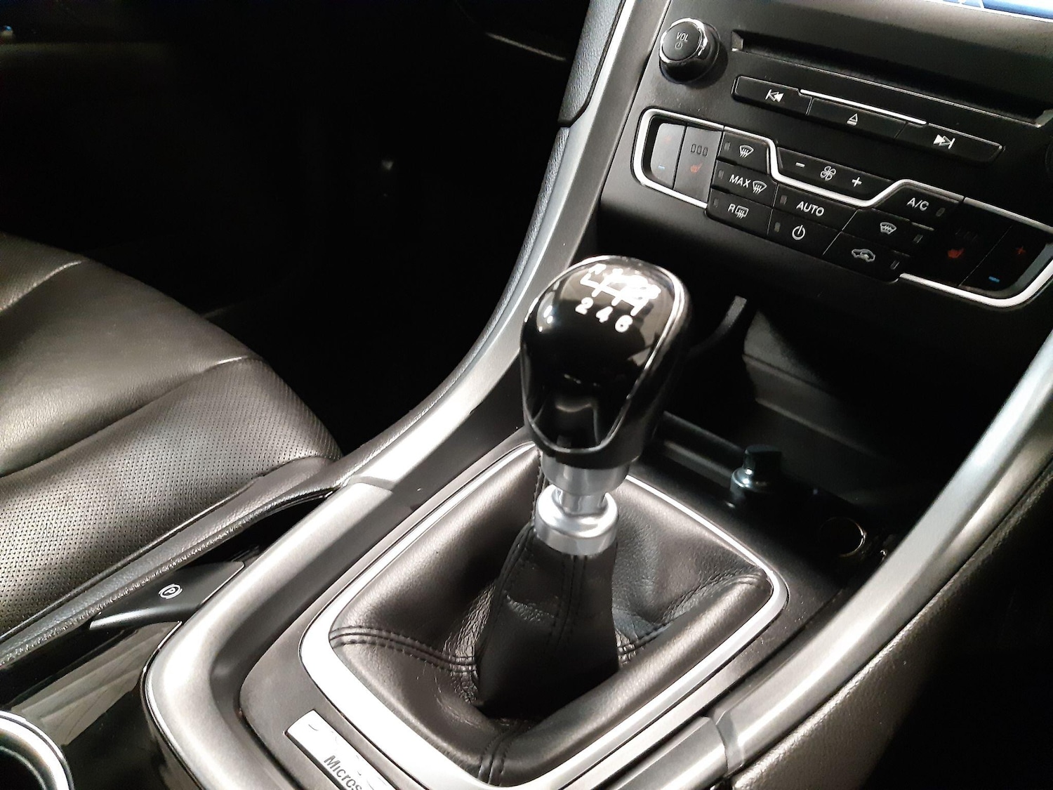 Used Ford Mondeo 2015 for sale - 76646165: Photo 14