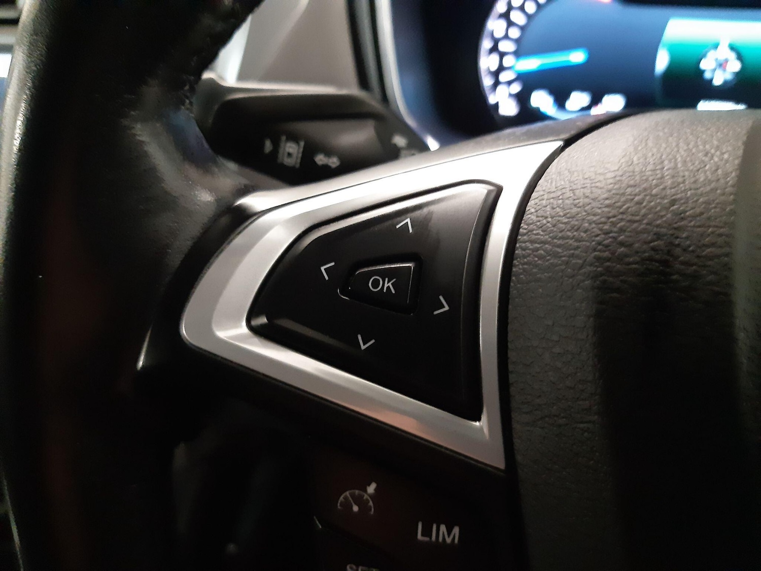 Used Ford Mondeo 2015 for sale - 76646165: Photo 24