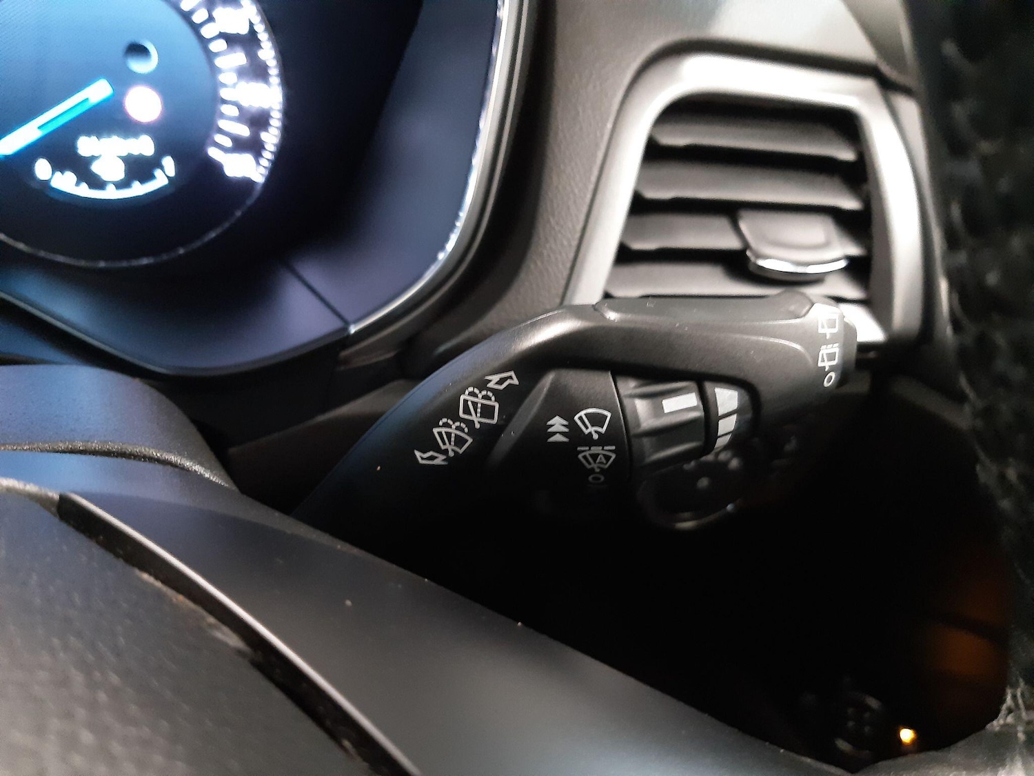 Used Ford Mondeo 2015 for sale - 76646165: Photo 27