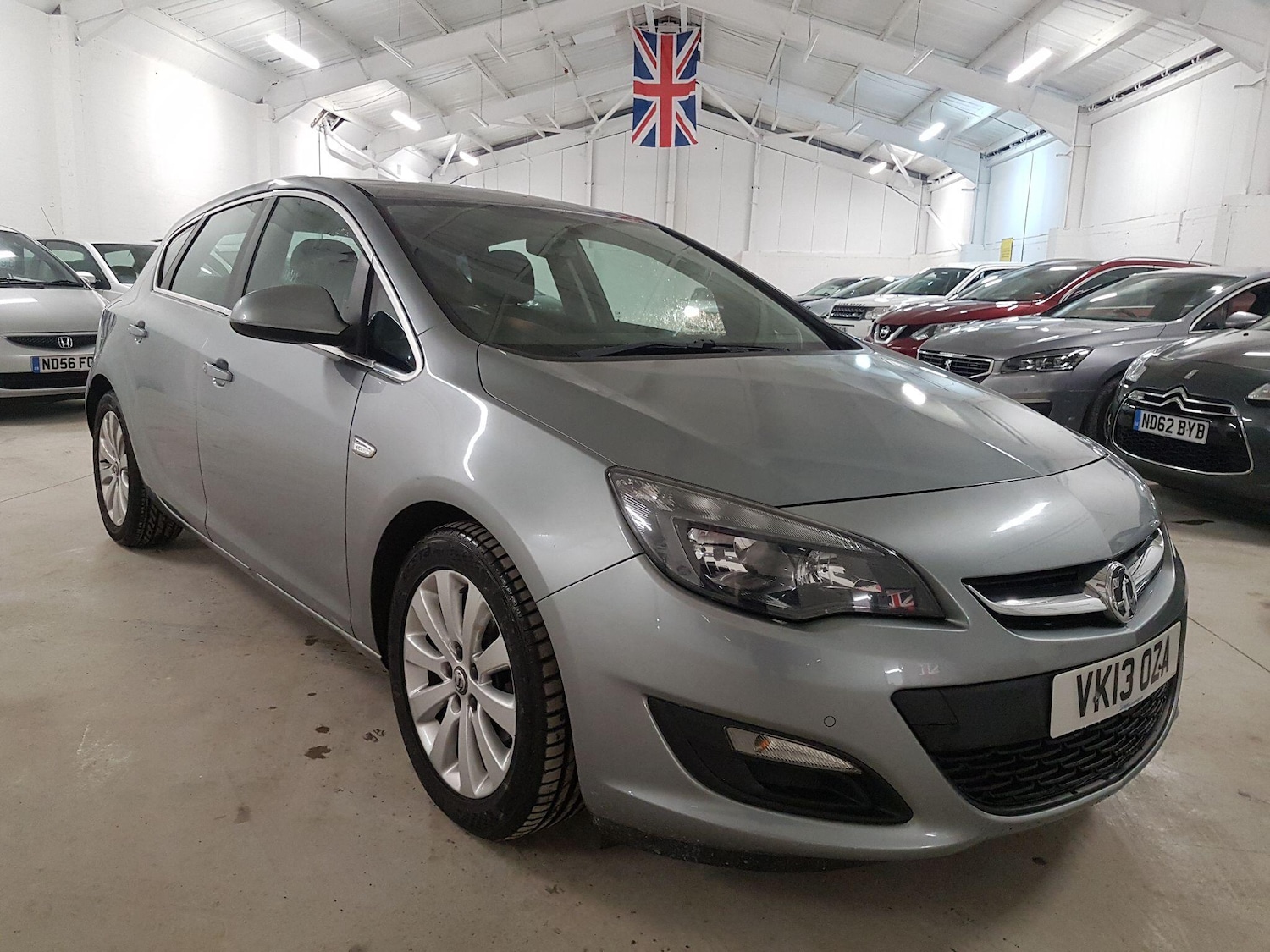 Used Vauxhall Astra for sale - 76473761: Photo 1