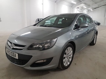 Used Vauxhall Astra 2013 for sale - 76473761: Photo