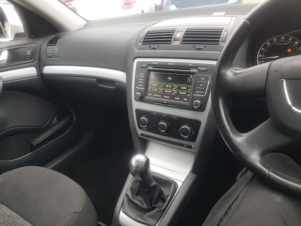 Used Skoda Octavia 2010 for sale - 76199937: Photo 12