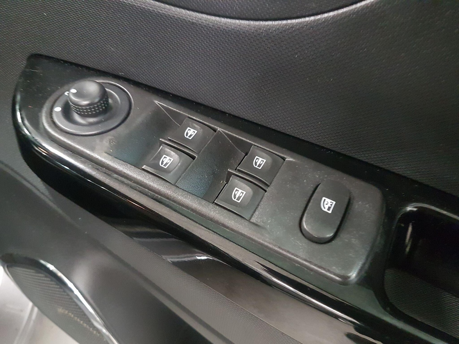 Used Renault Captur 2013 for sale - 77109501: Photo 15