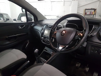 Used Renault Captur 2013 for sale - 77109501: Photo