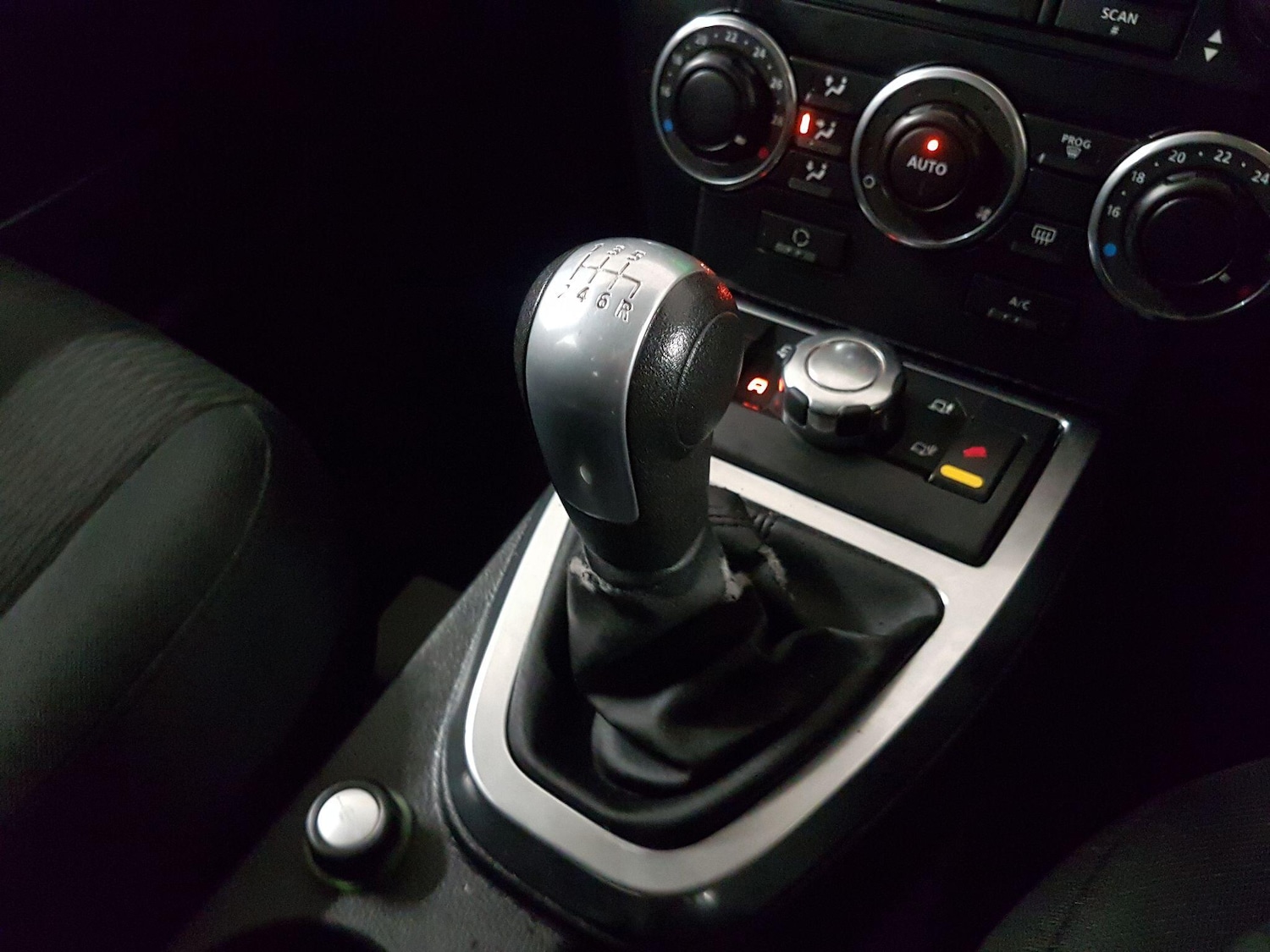 Used Land Rover Freelander 2012 for sale - 76472373: Photo 12