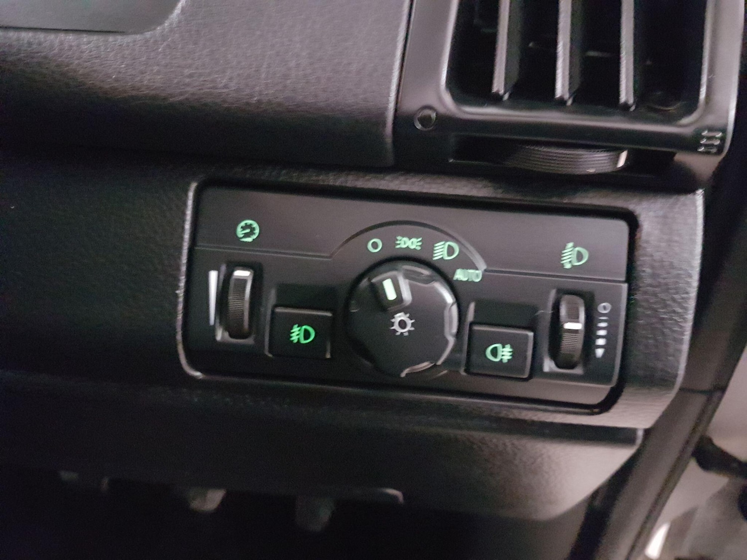 Used Land Rover Freelander 2012 for sale - 76472373: Photo 17