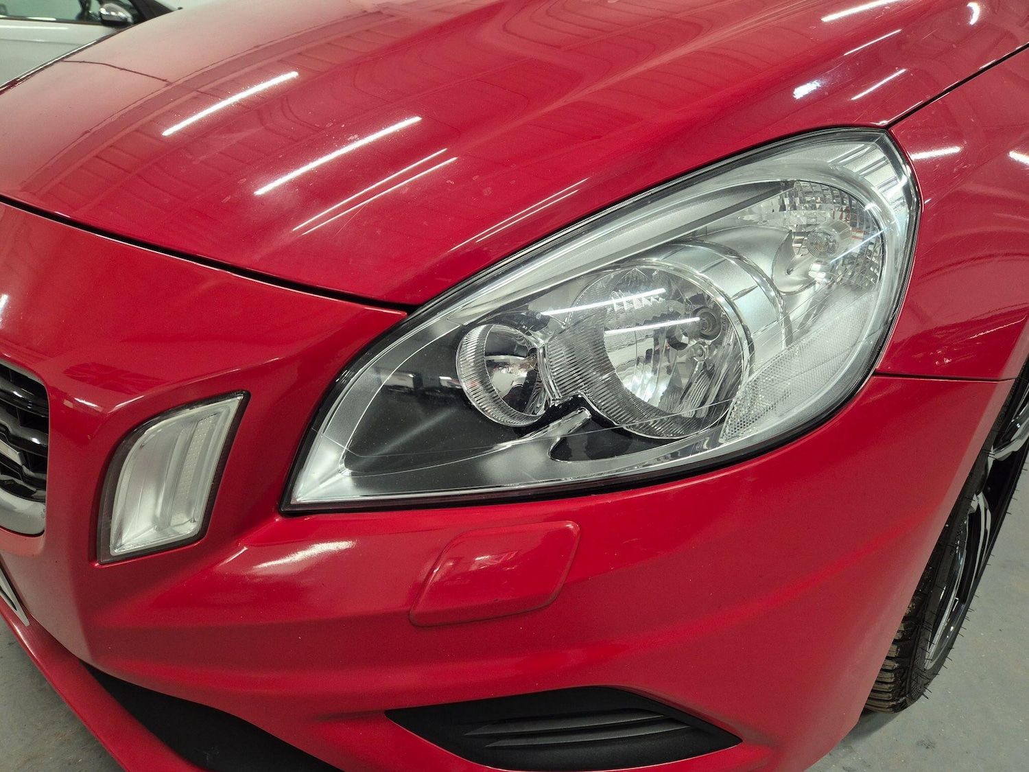 Used Volvo V60 2012 for sale - 76786650: Photo 11