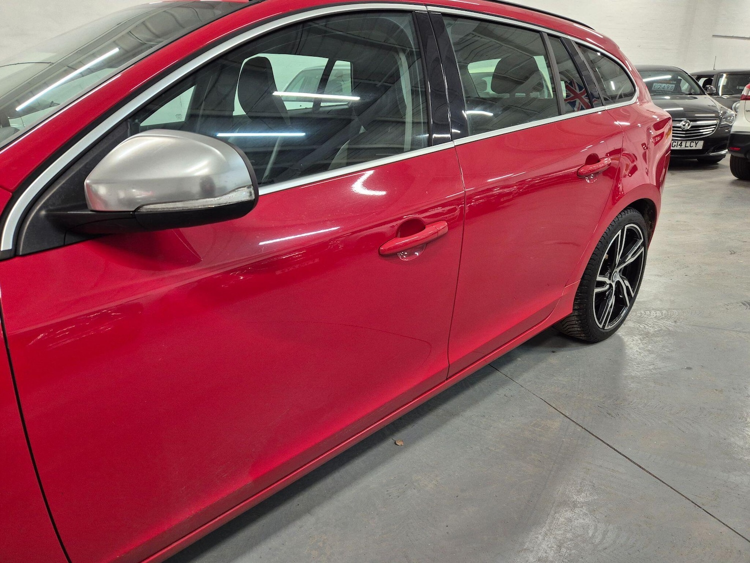 Used Volvo V60 2012 for sale - 76786650: Photo 13