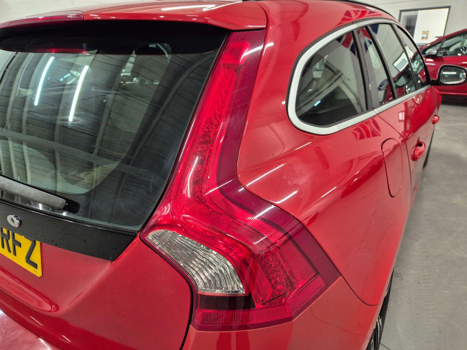 Used Volvo V60 2012 for sale - 76786650: Photo 20