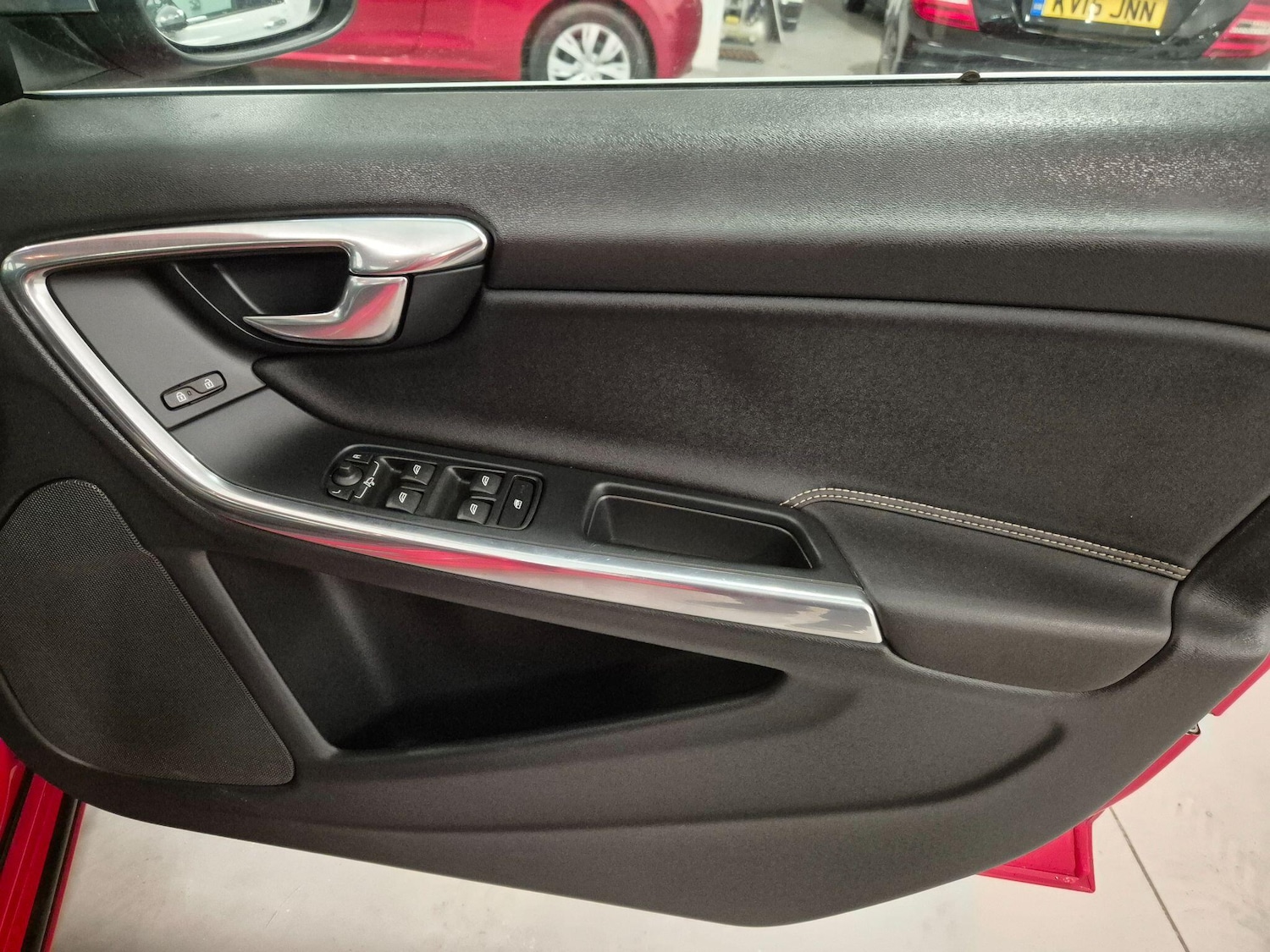 Used Volvo V60 2012 for sale - 76786650: Photo 32