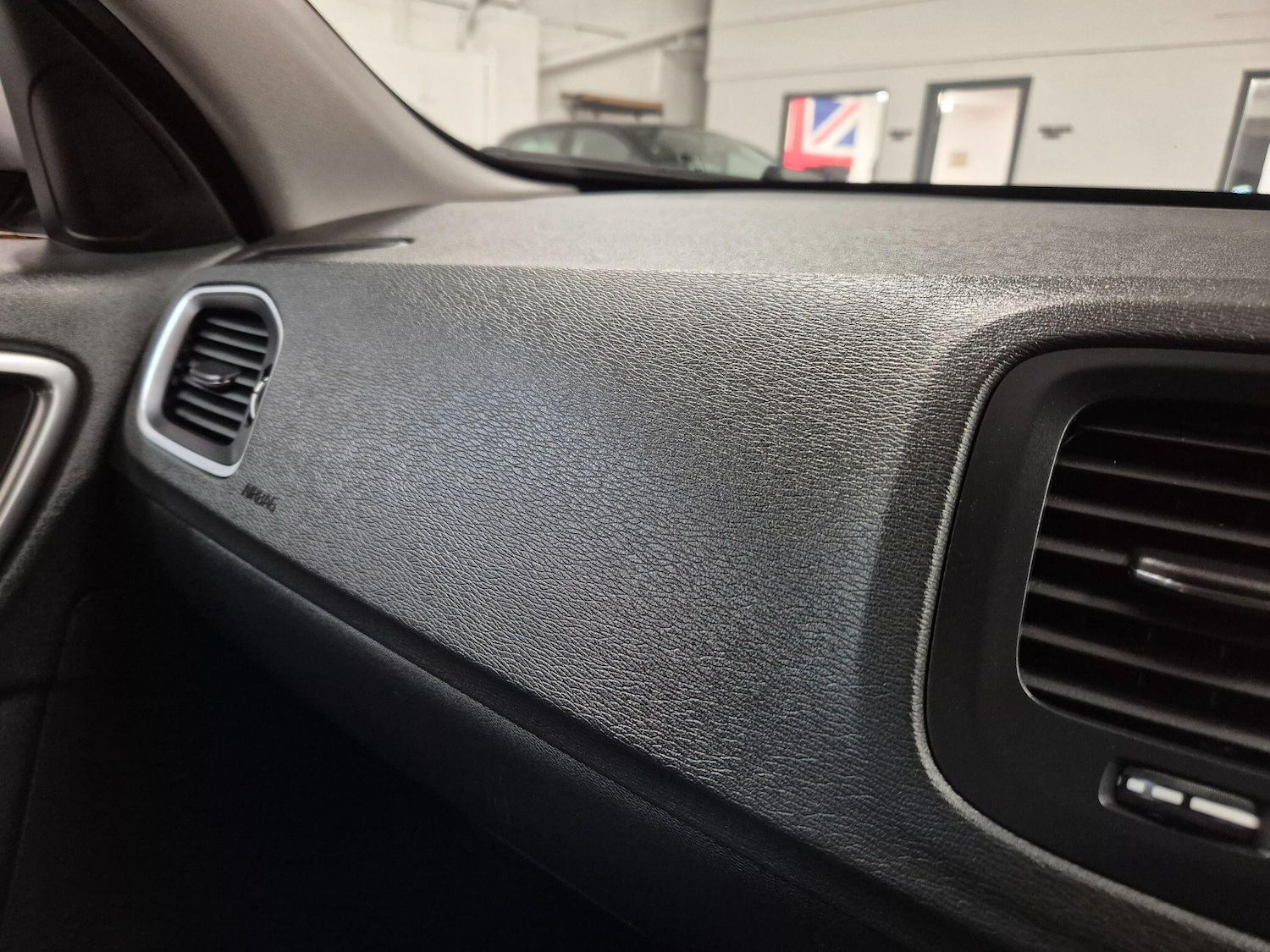 Used Volvo V60 2012 for sale - 76786650: Photo 52