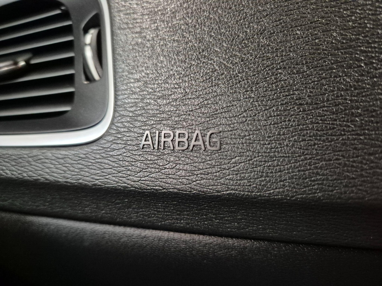 Used Volvo V60 2012 for sale - 76786650: Photo 53