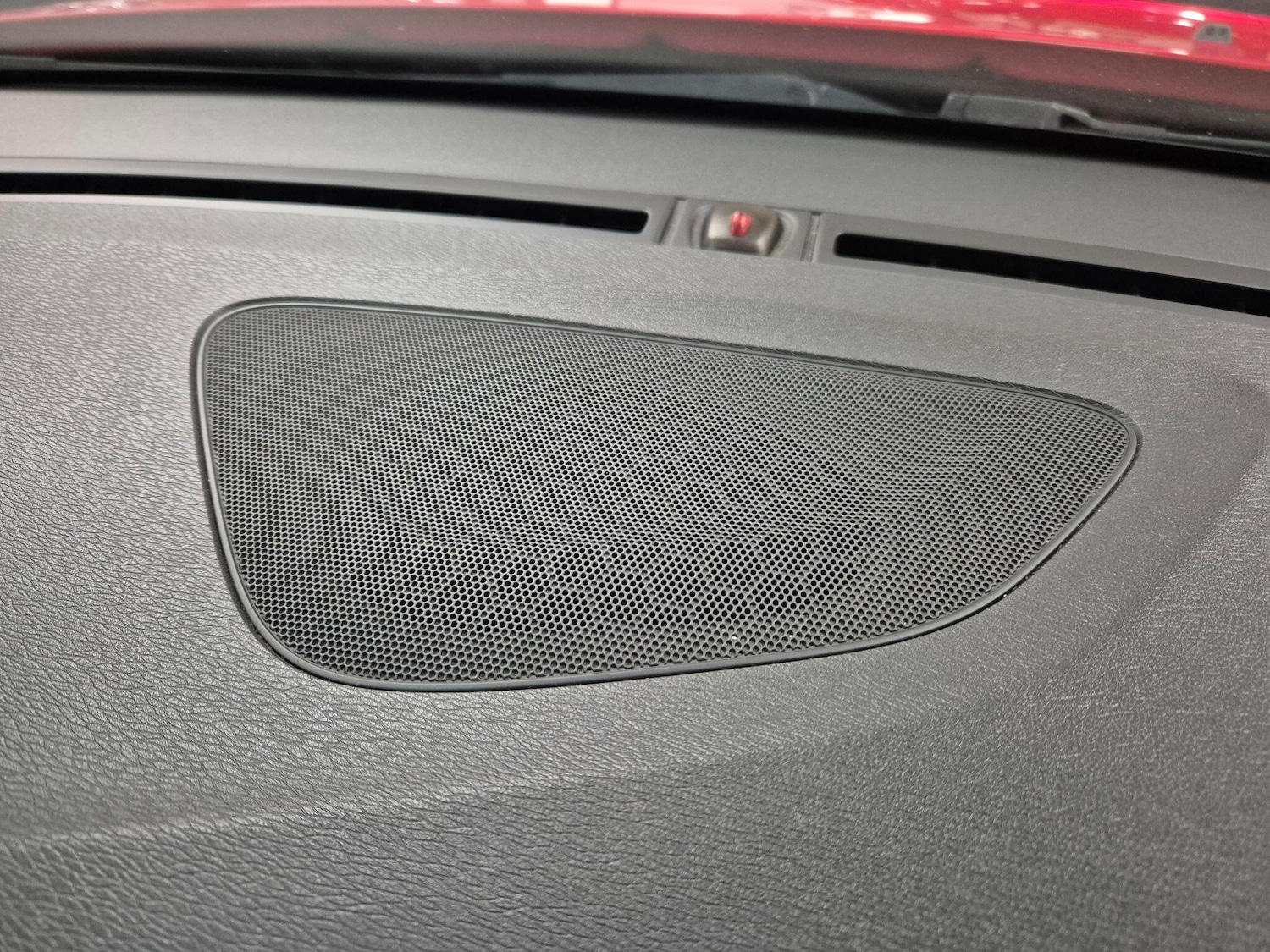 Used Volvo V60 2012 for sale - 76786650: Photo 54