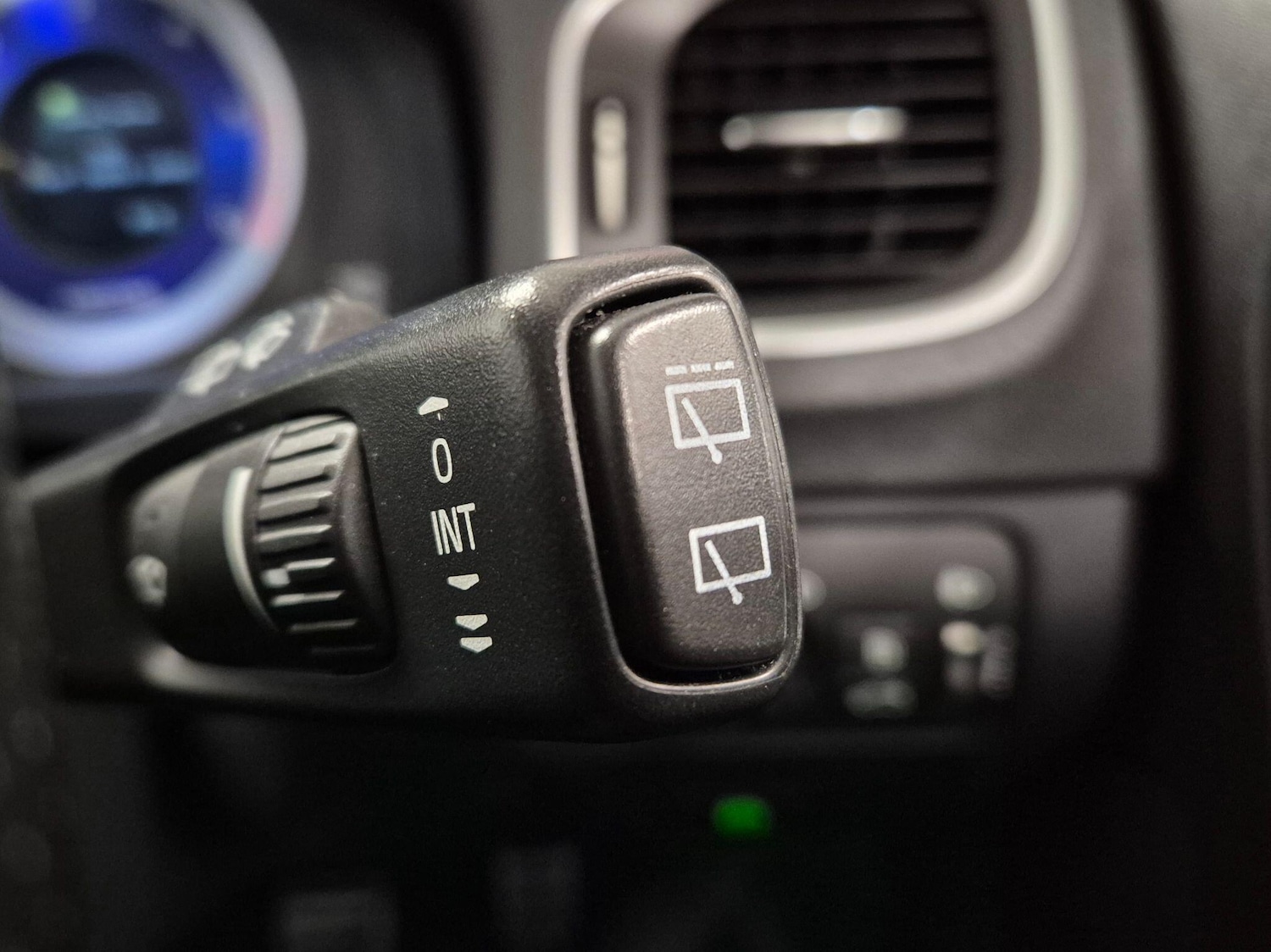 Used Volvo V60 2012 for sale - 76786650: Photo 69