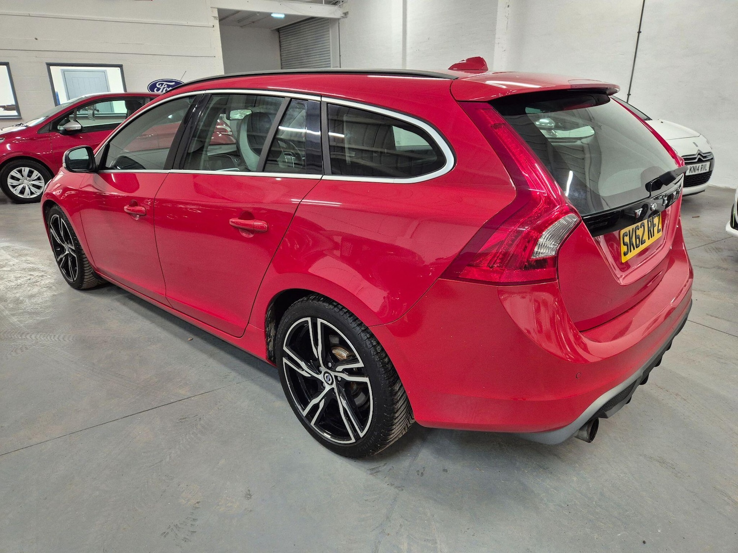 Used Volvo V60 2012 for sale - 76786650: Photo 7