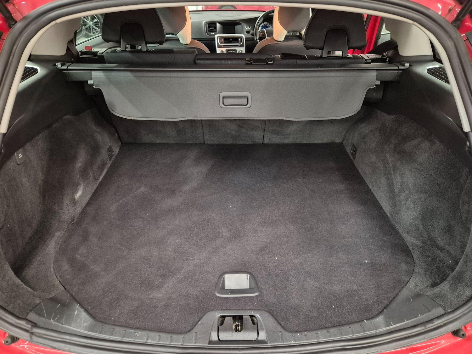 Used Volvo V60 2012 for sale - 76786650: Photo 74