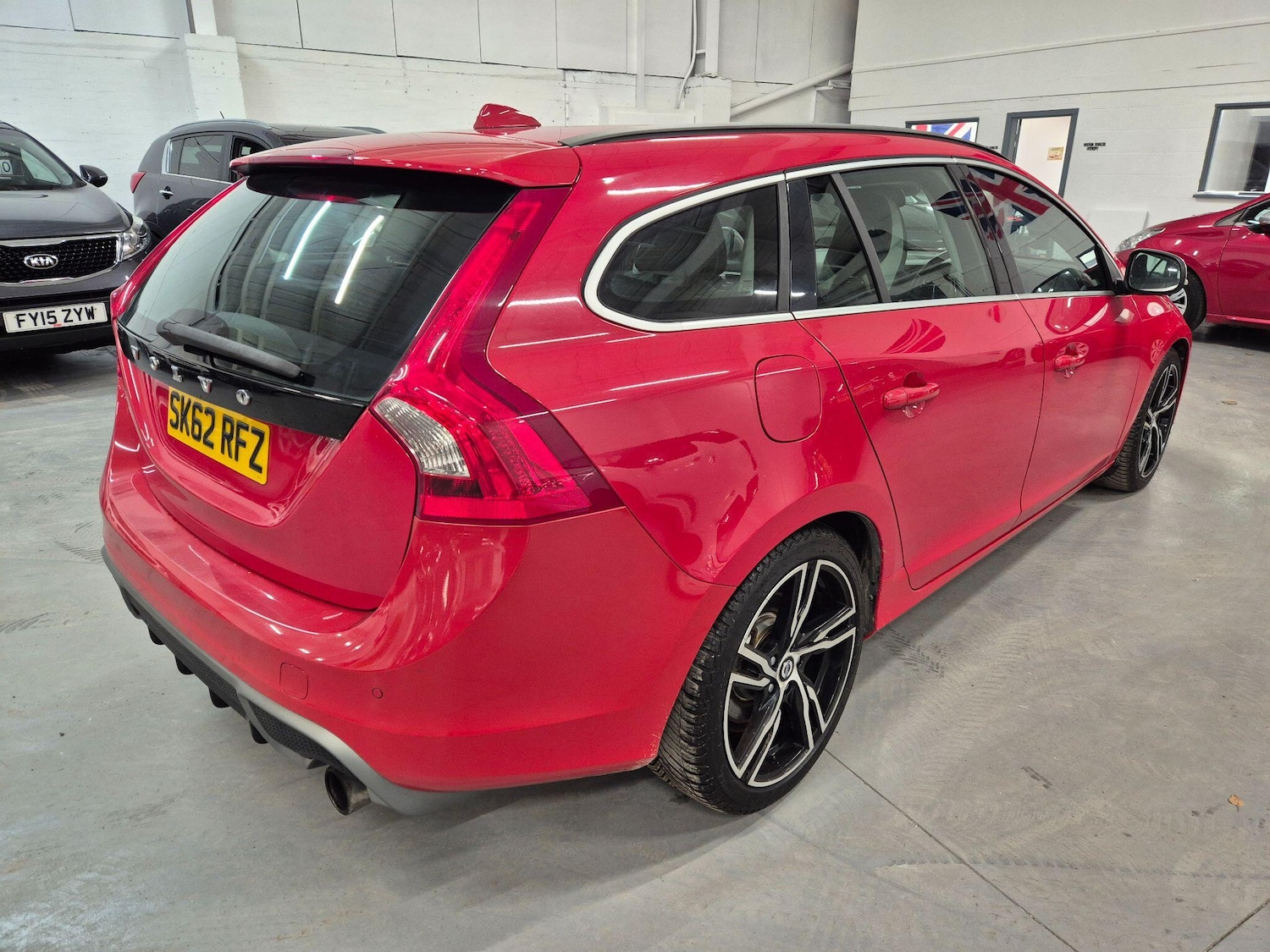 Used Volvo V60 2012 for sale - 76786650: Photo 9