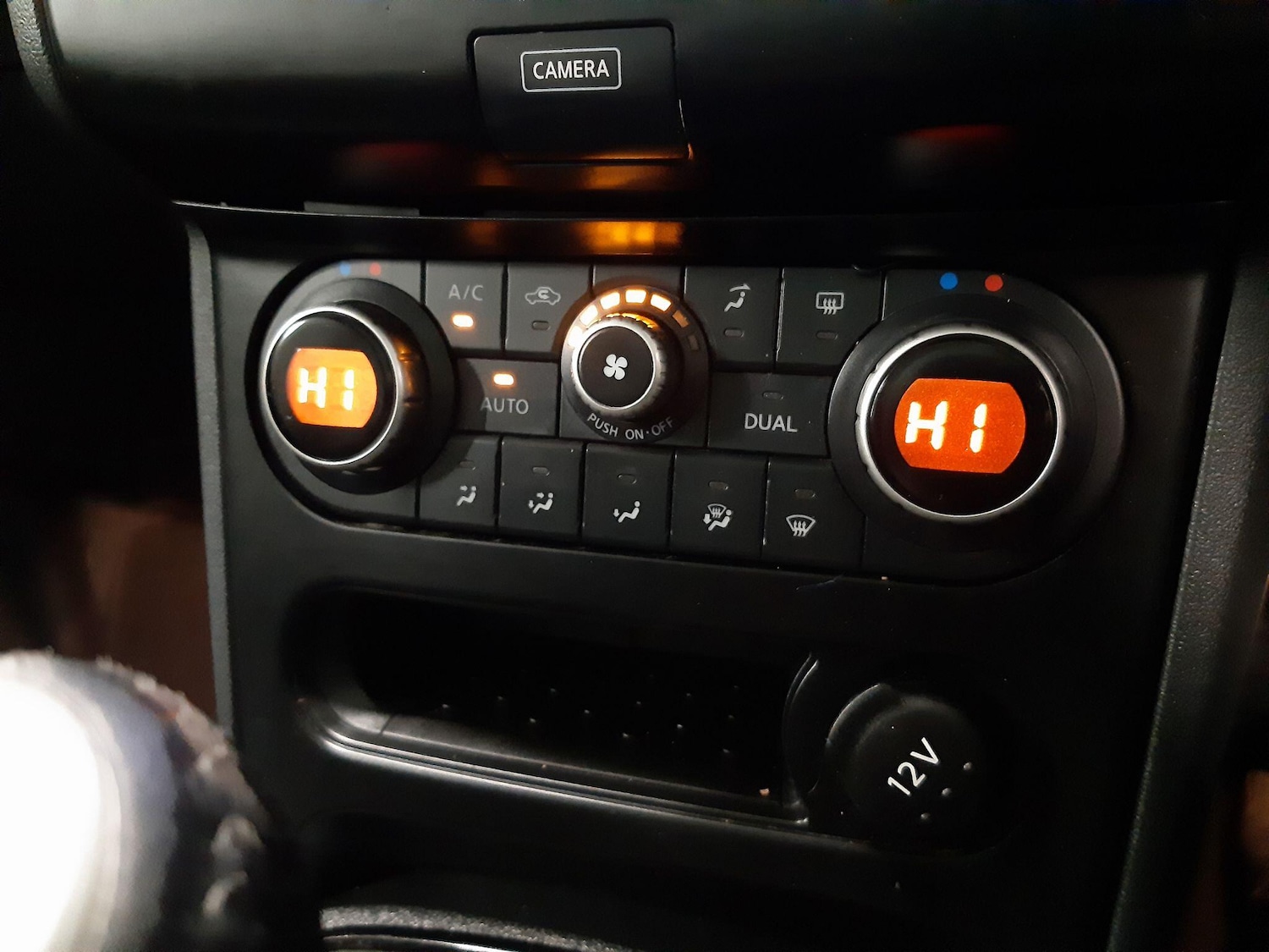 Used Nissan Qashqai 2013 for sale - 76619790: Photo 20