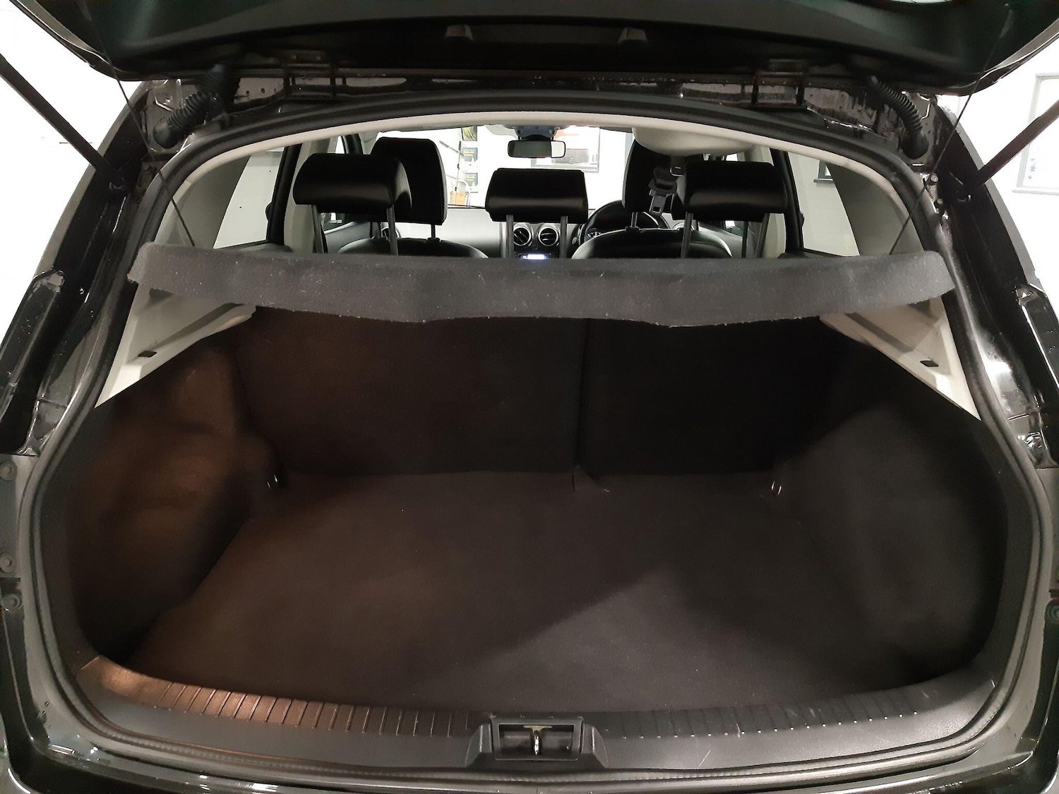 Used Nissan Qashqai 2013 for sale - 76619790: Photo 26