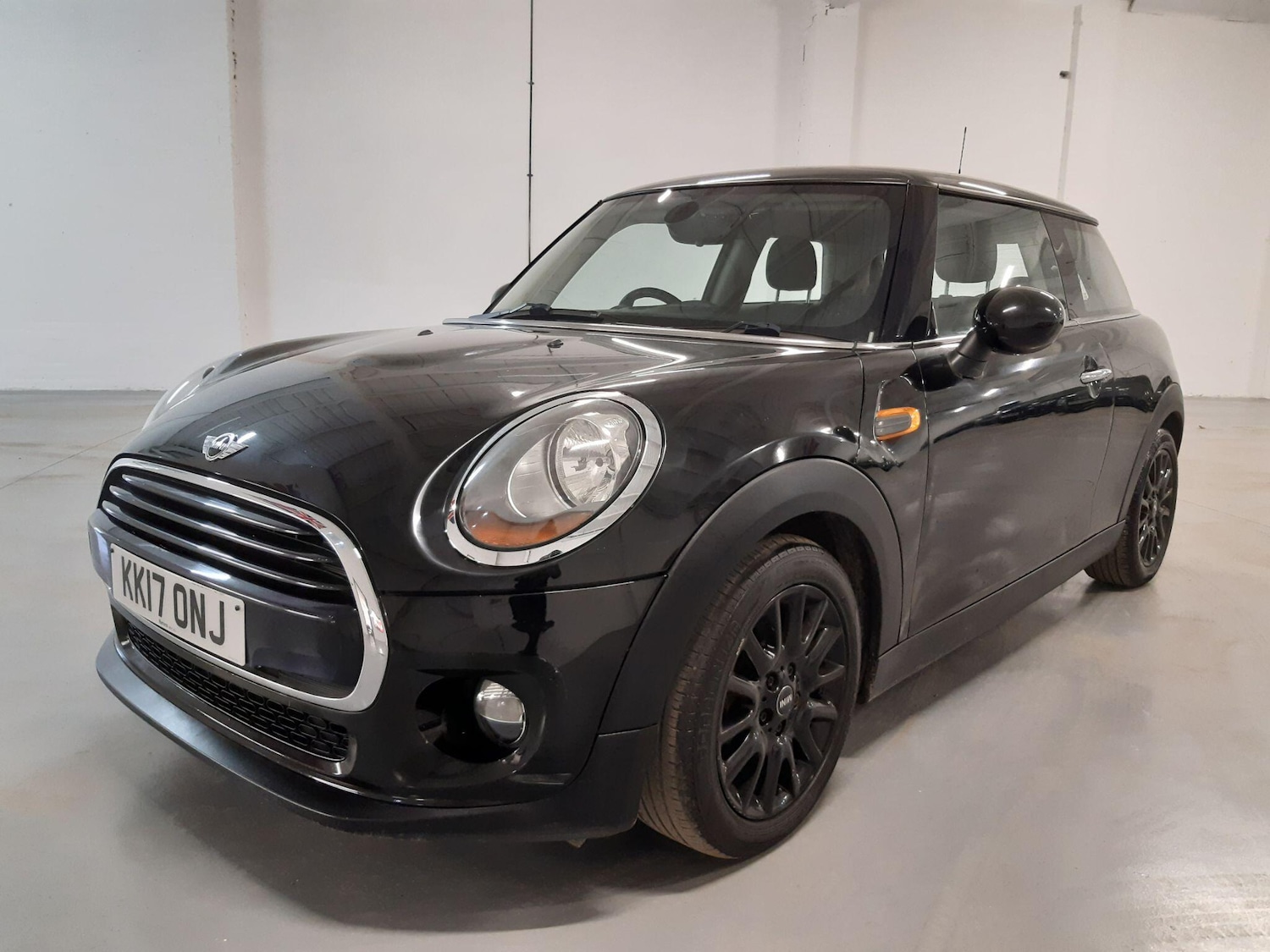 Used MINI Hatch 2017 for sale - 76620475: Photo 5